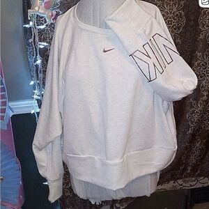 Nike women’s size XL Cropped Sweatshirt. Glitter Detail.
